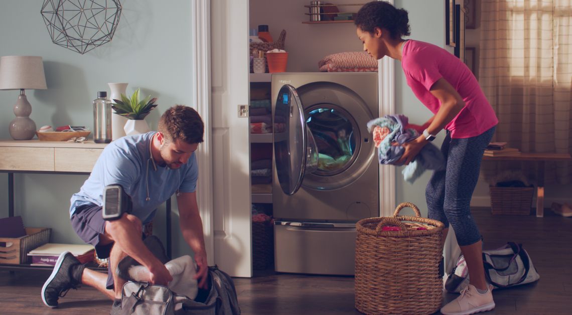 6 Ways to Save Money Doing the Laundry